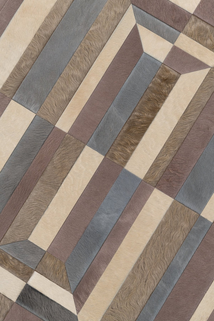 Faceta / Hide Rug / 11898