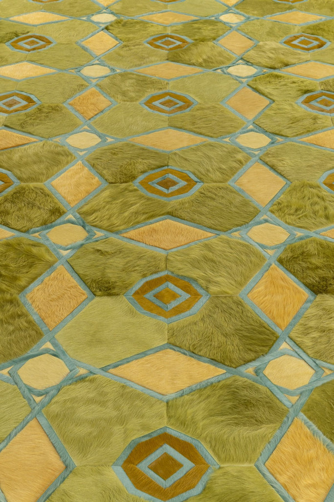 Guinevere / Hide Rug / 13879