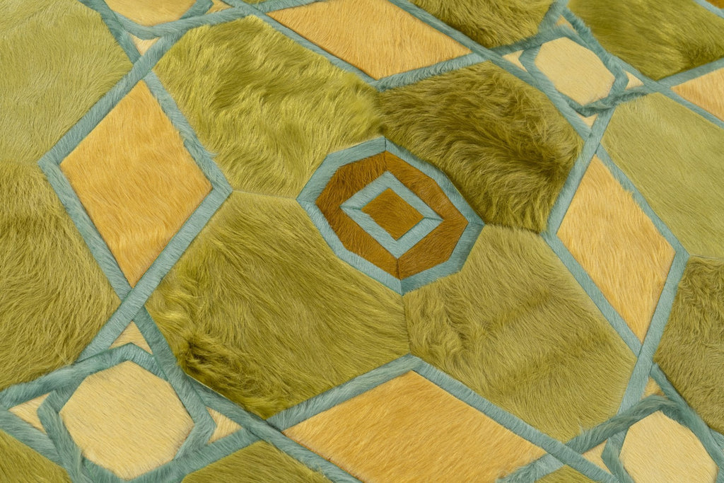 Guinevere / Hide Rug / 13879