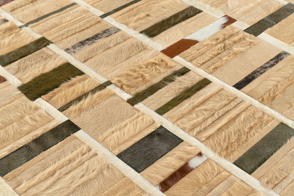 Four Seasons / Hide Rug / 14677