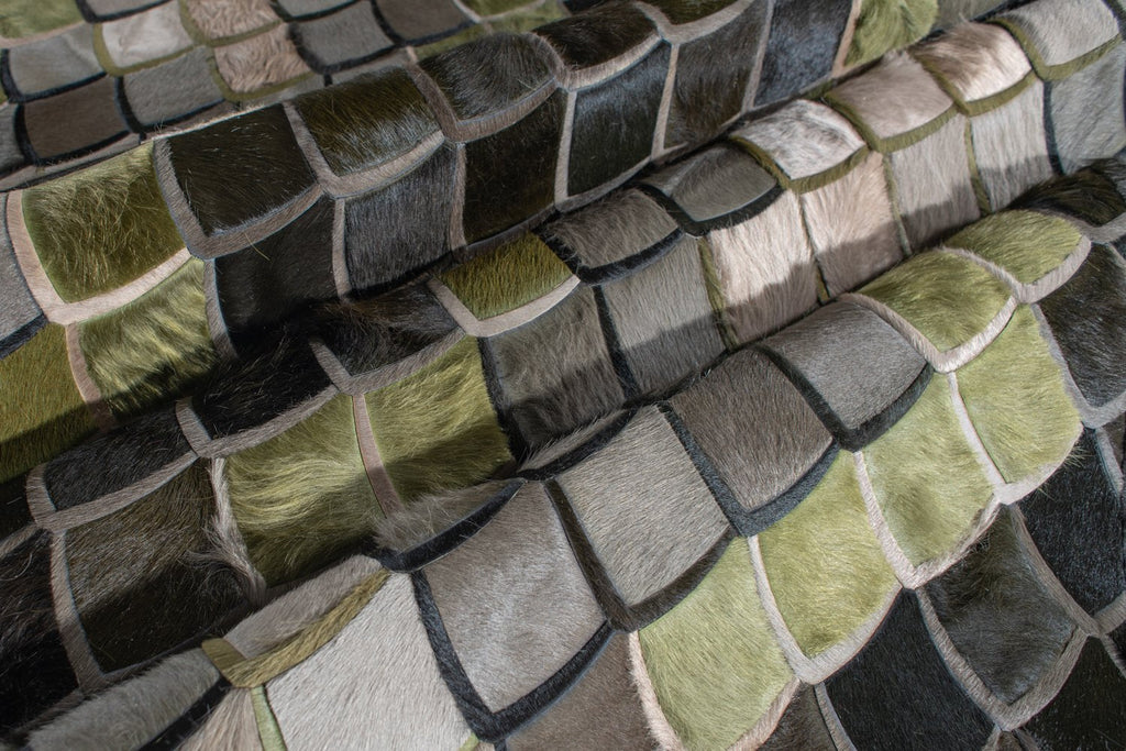 Slither / Hide Rug / 15573
