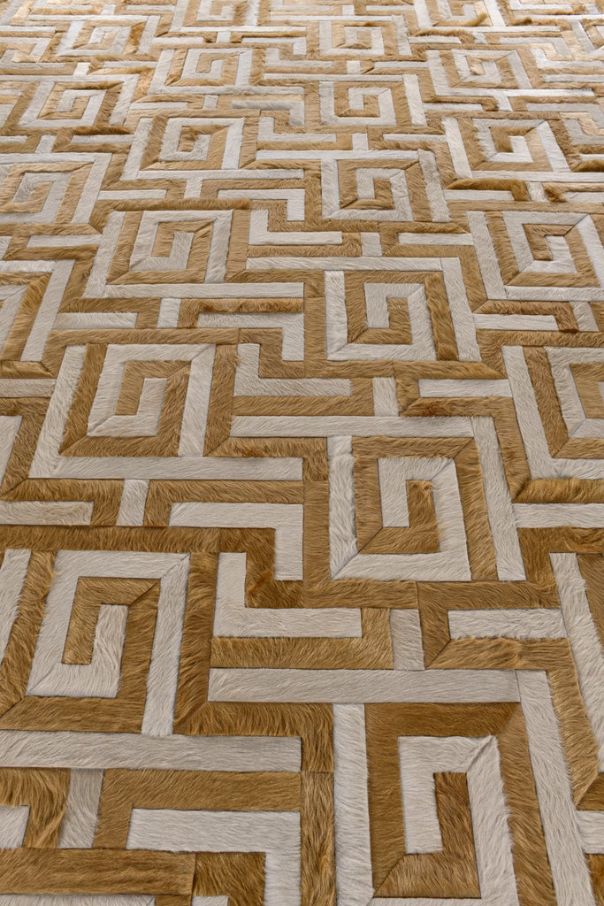 Turnkey / Hide Rug / 13569