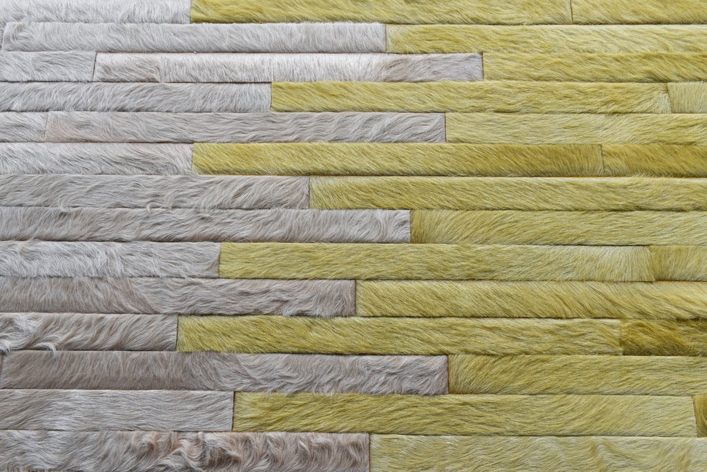 Borderline / Hide Rug / 13527
