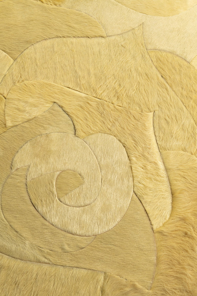 Coronation / Hide Rug / 13743