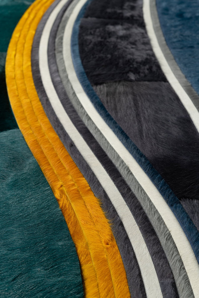 Swell / Hide Rug / 14207