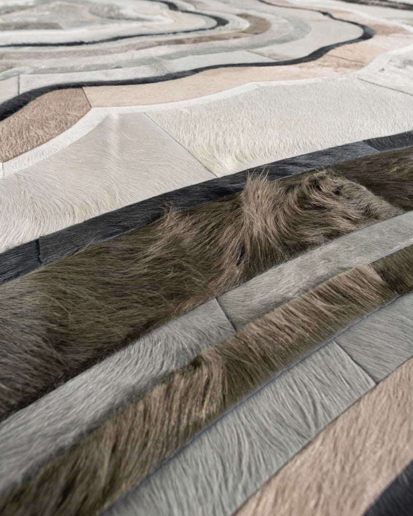 Custom / Hide Rug / 18505