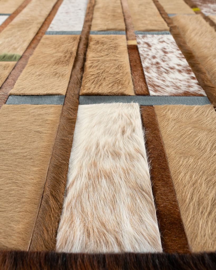 Beltway / Hide Rug / 18602