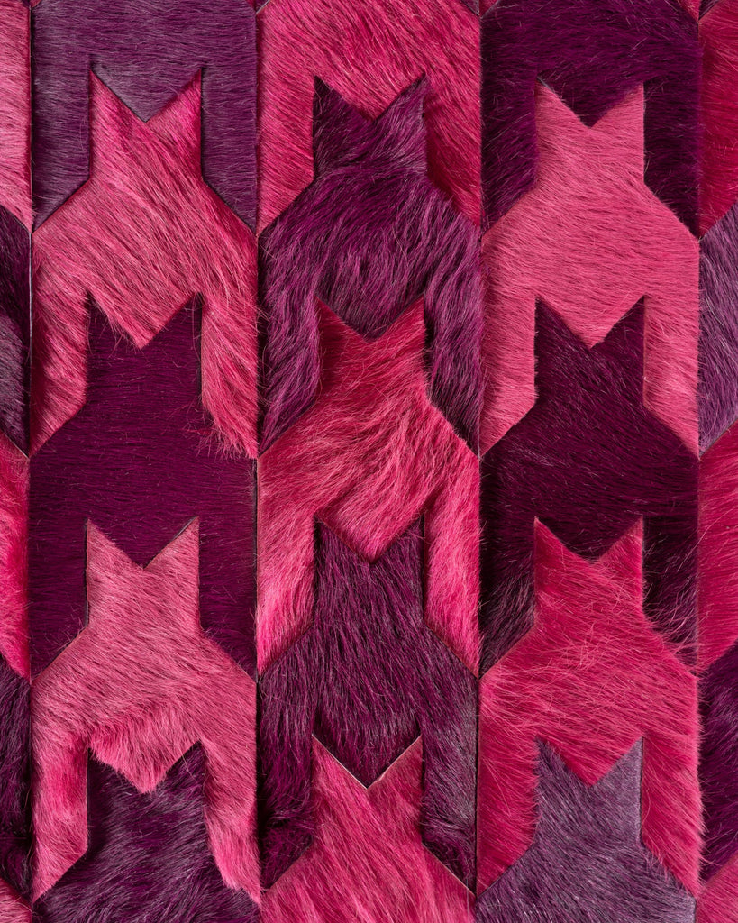 Black Dog / Hide Rug / 19368