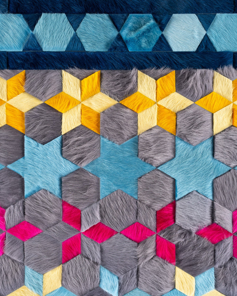 Carousel / Hide Rug / 19194