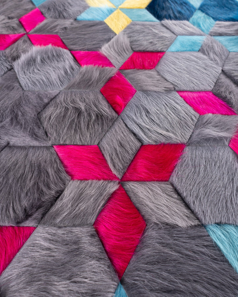 Carousel / Hide Rug / 19194
