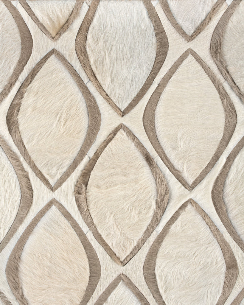 Flaunt / Hide Rug / 18163