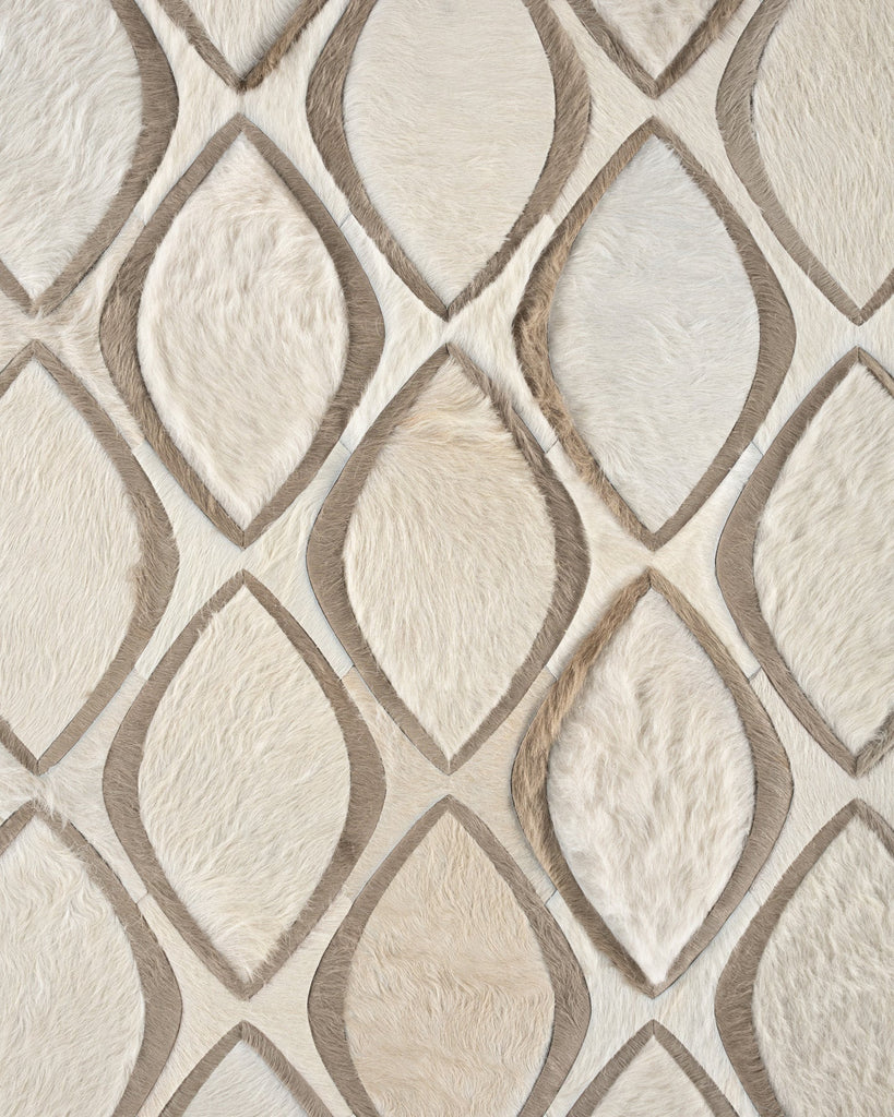 Flaunt / Hide Rug / 18163