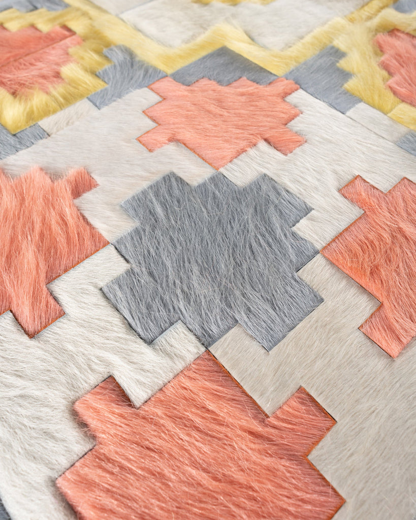 Crossroads / Hide Rug / 19195