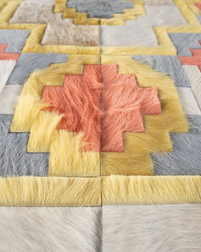 Crossroads / Hide Rug / 19195