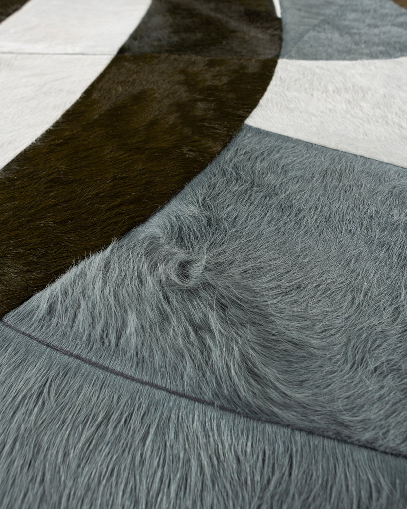 Luna / Hide Rug / 19283