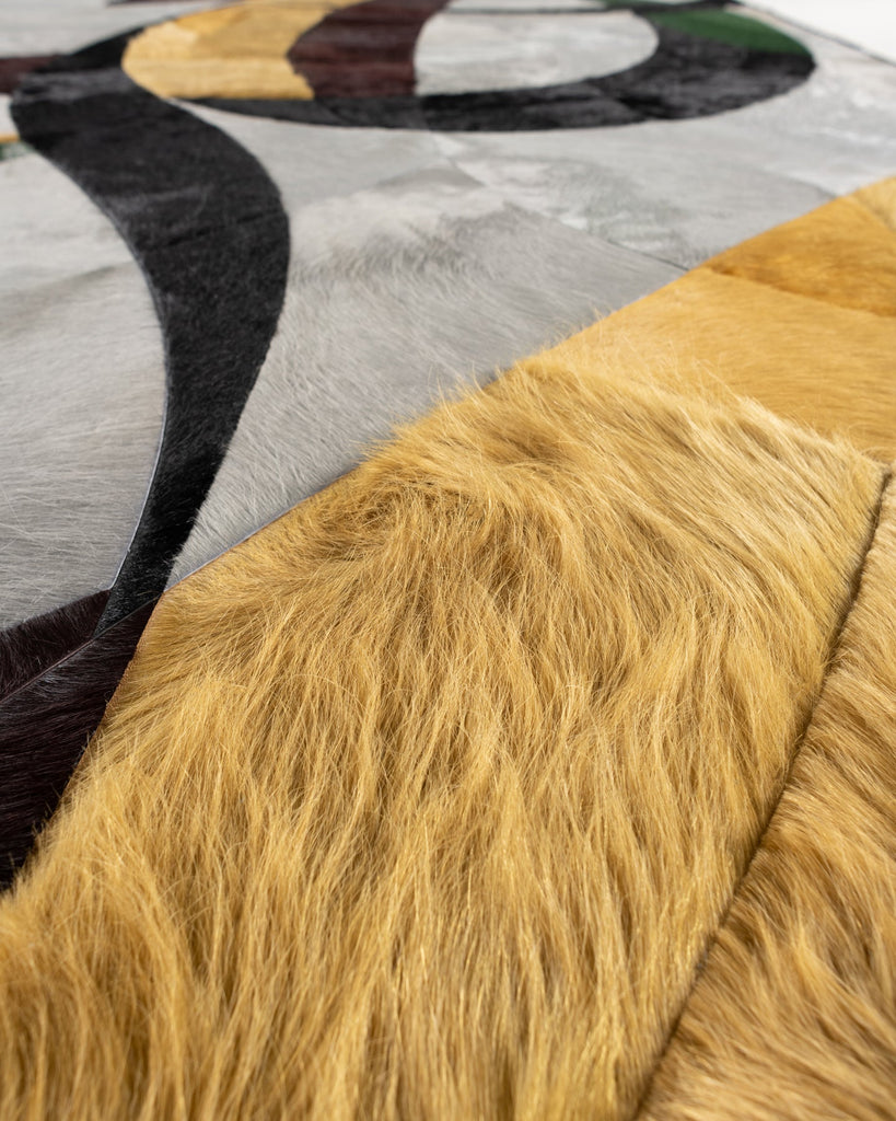 Luna / Hide Rug / 19261