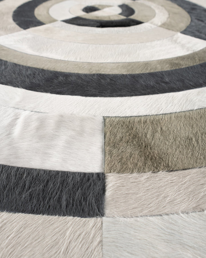 Faceta / Hide Rug / 20001