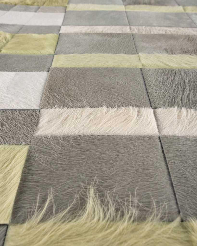 Meridian / Hide Rug / 20003