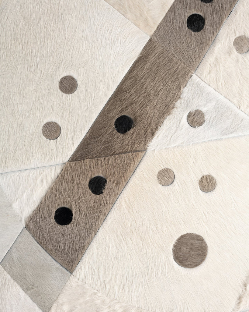 Rise / Hide Rug / 19654