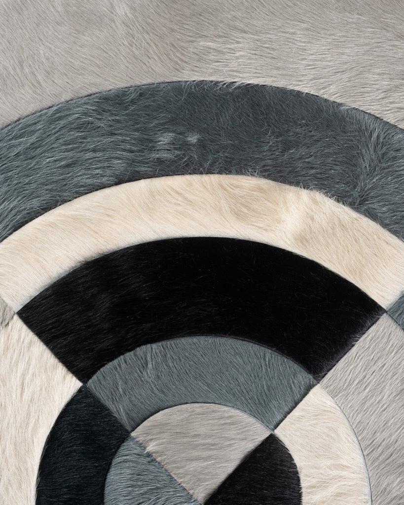 Faceta / Hide Rug / 19886