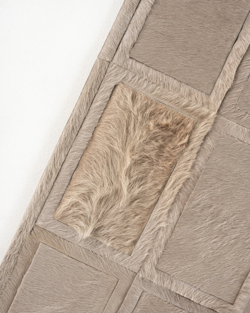 Promenade / Hide Rug / 19635