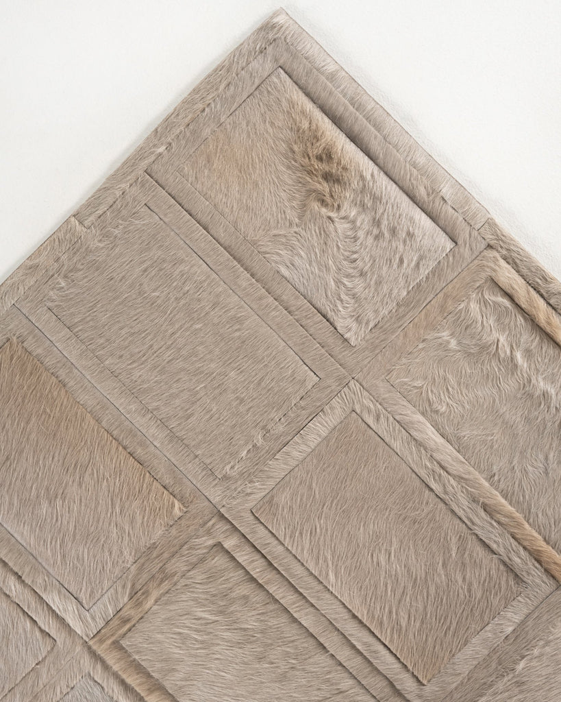 Promenade / Hide Rug / 19635