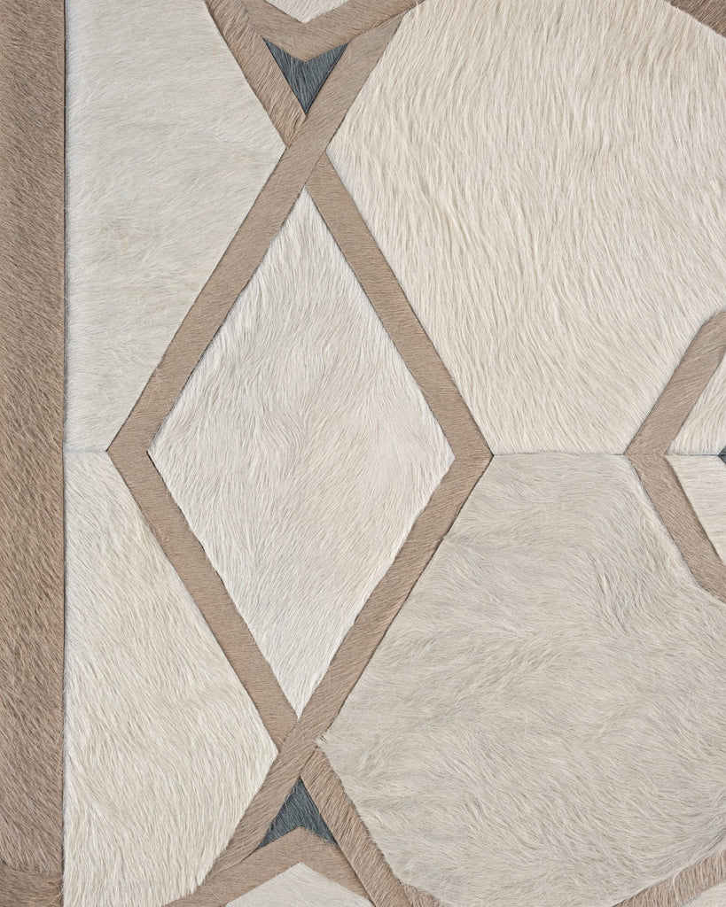 Guinevere / Hide Rug / 20362
