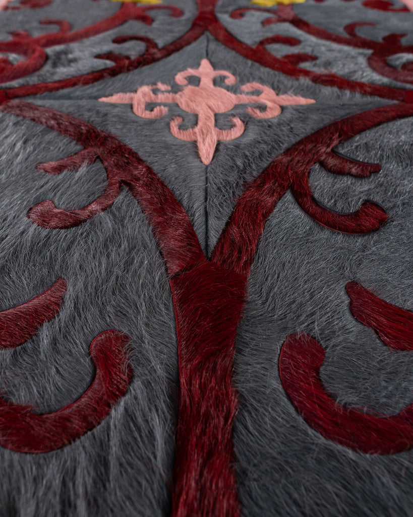 Polonaise / Hide Rug / 19987