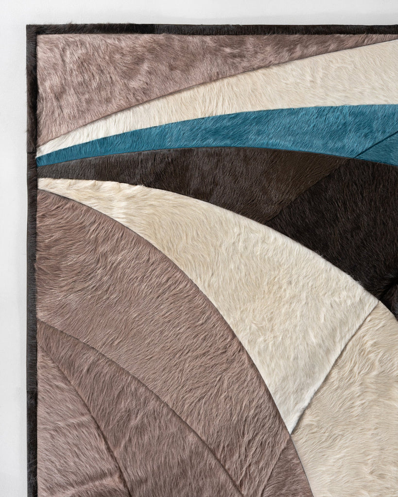 Luna / Hide Rug / 17878