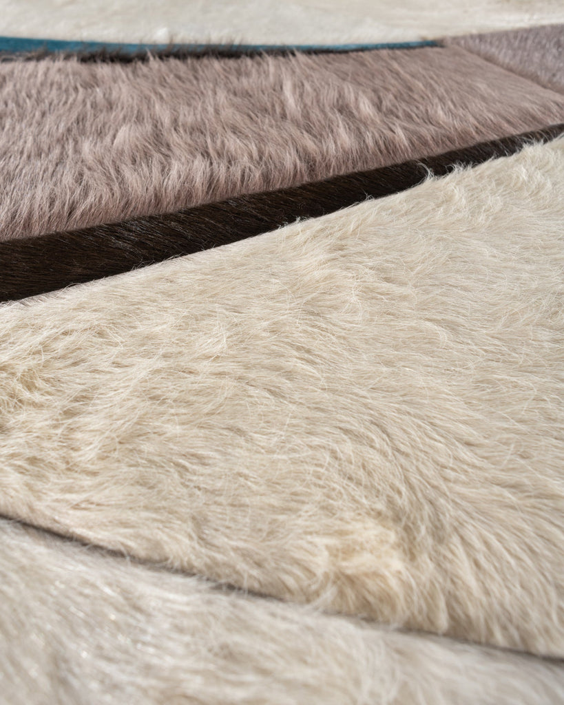 Luna / Hide Rug / 17878