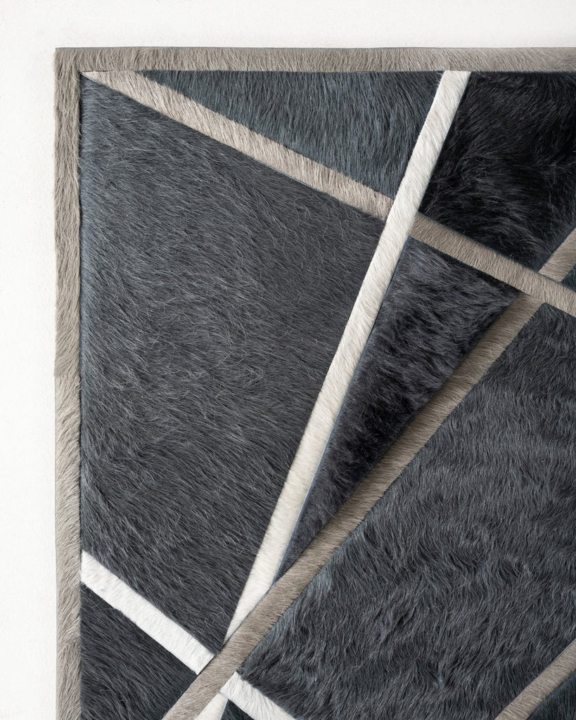 Runway / Hide Rug / 12355