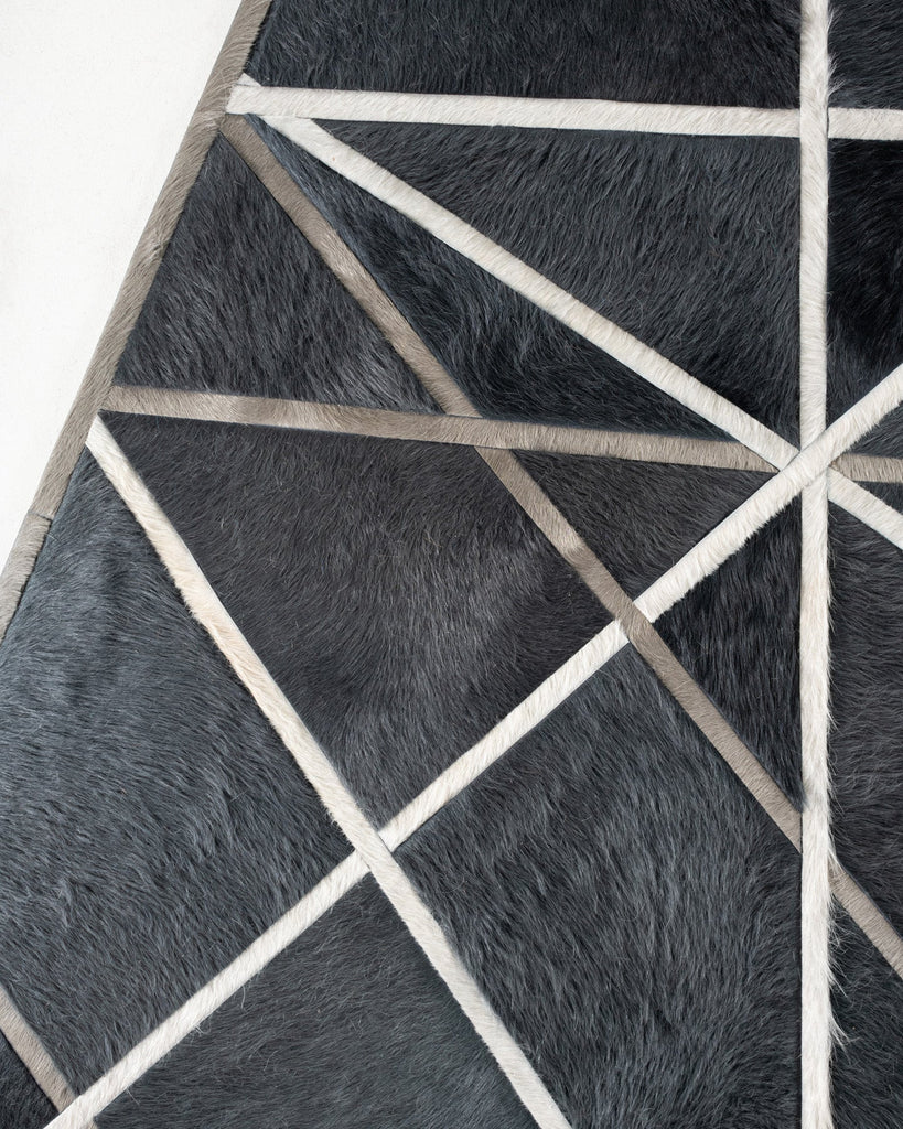 Runway / Hide Rug / 12355