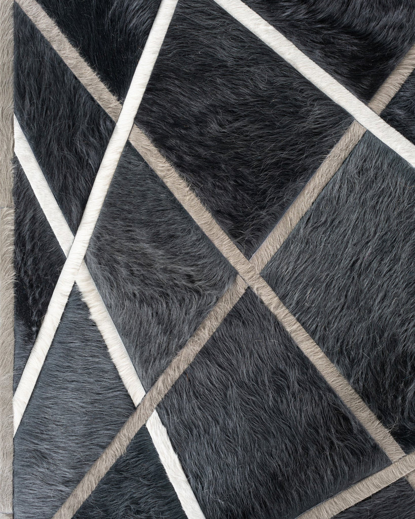 Runway / Hide Rug / 12355
