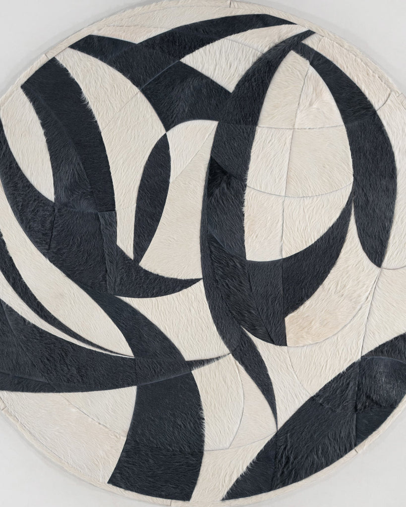 Luna / Hide Rug / 17374