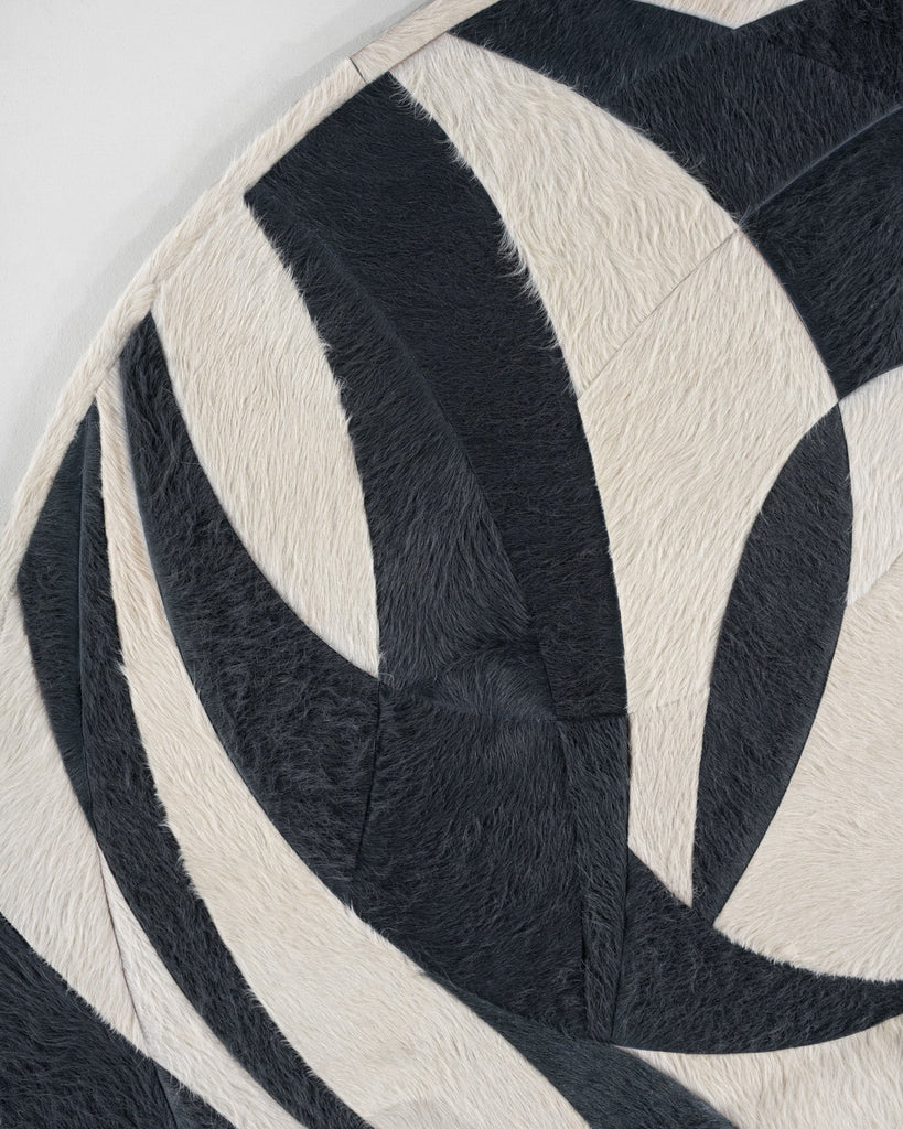 Luna / Hide Rug / 17374