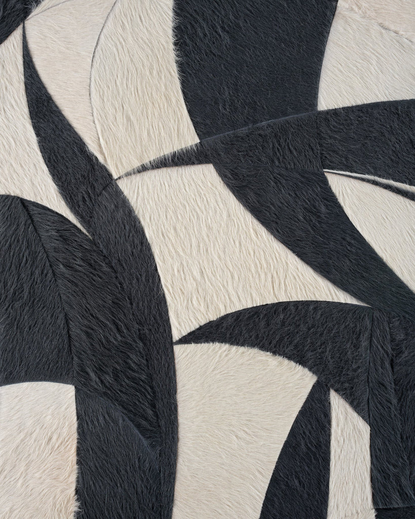 Luna / Hide Rug / 17374