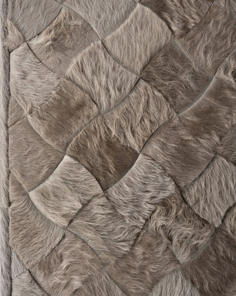 Mot / Hide Rug / 17453