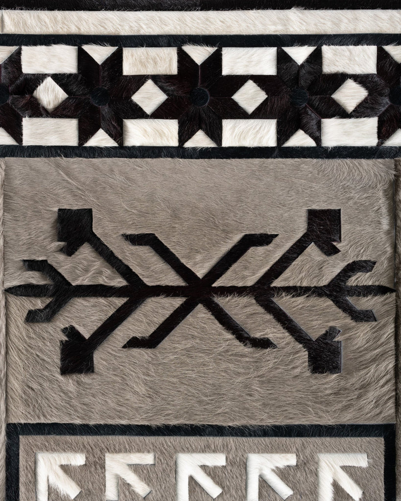 Winterlude / Hide Rug / 20366