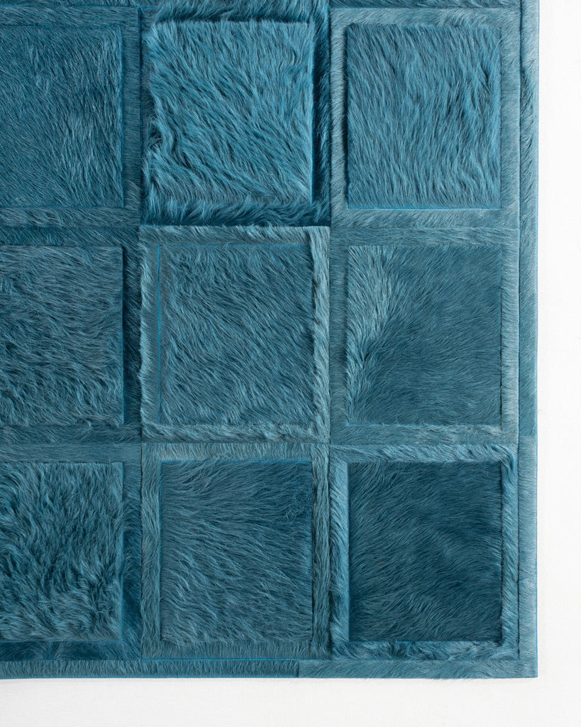 Promenade /  Hide Rug / 18296