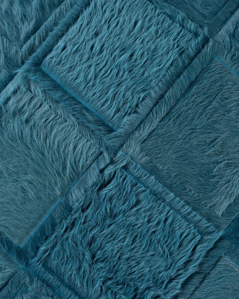 Promenade /  Hide Rug / 18296