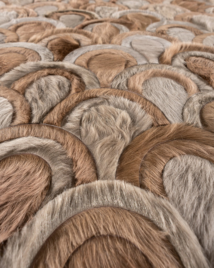 Shift / Hide Rug / 17331