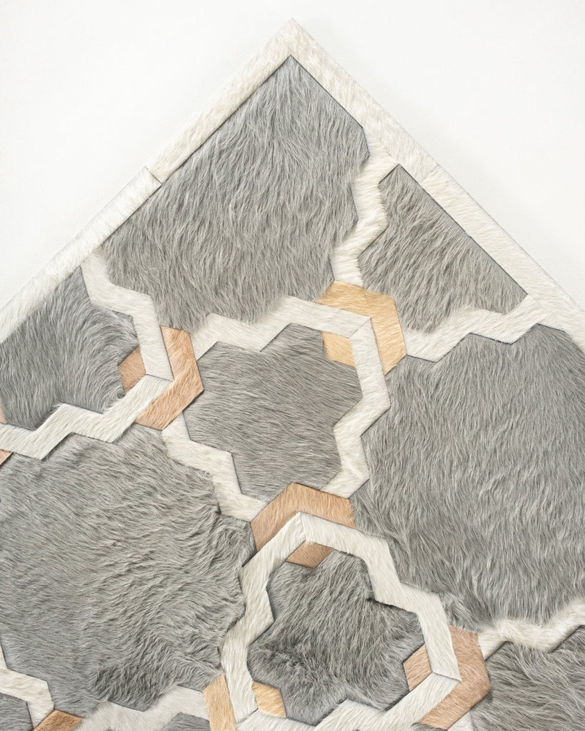 Lucy / Hide Rug / 21070