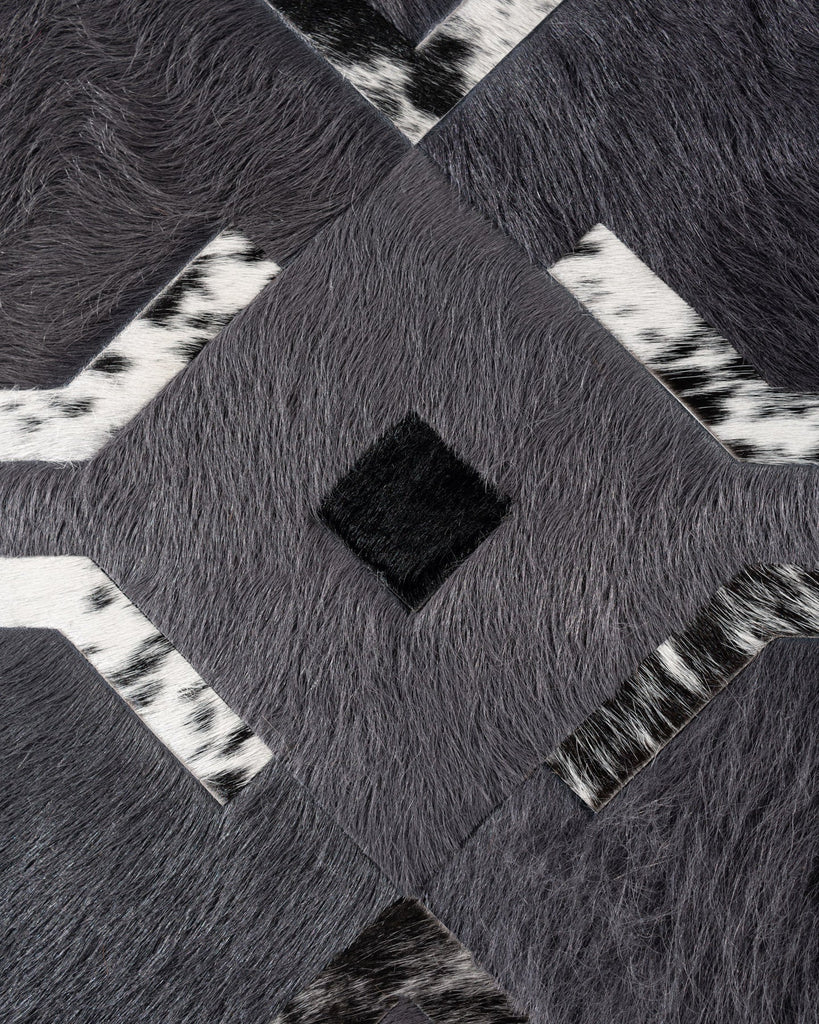 Vanlose / Hide Rug / 17015