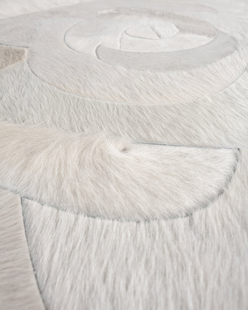 Coronation / Hide Rug / 19488