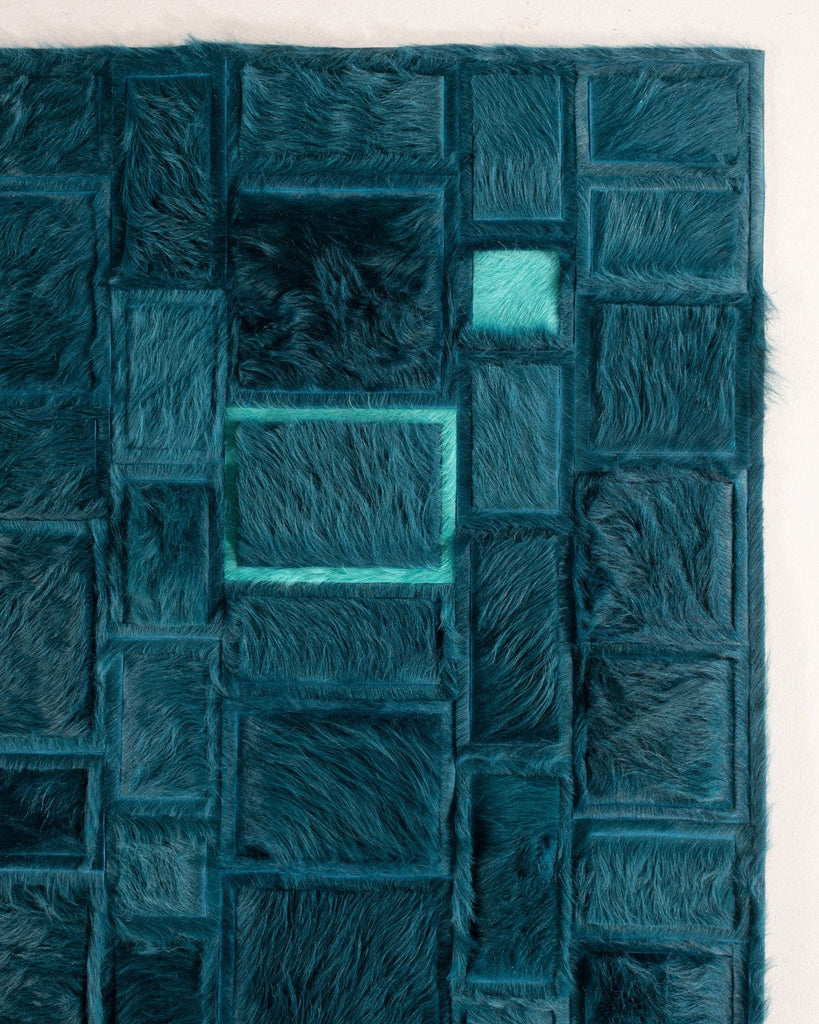 Confusion / Hide Rug / 10311