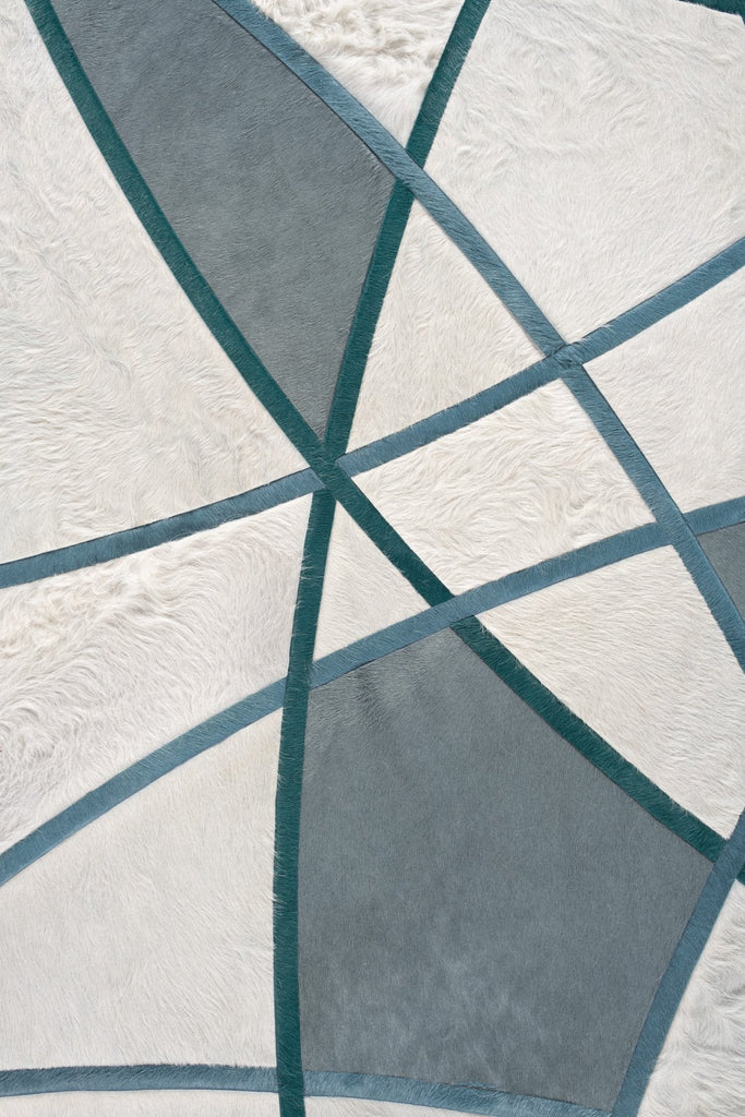 Silhouette / Hide Rug / 16032