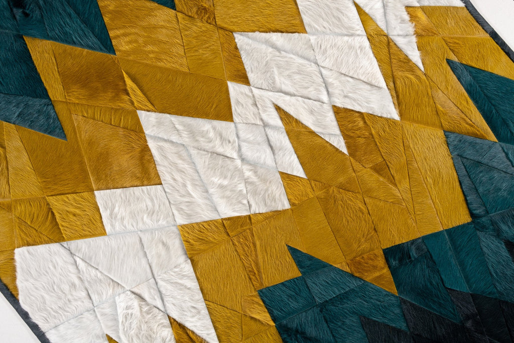 Upward / Hide Rug / 16090