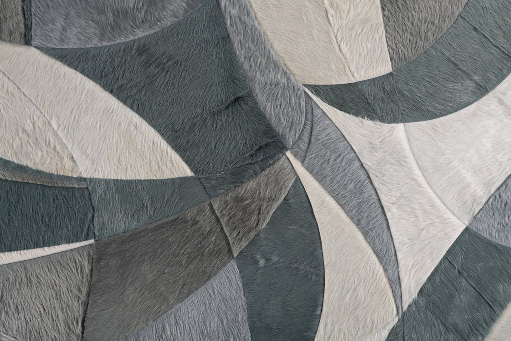 Luna / Hide Rug / 16720