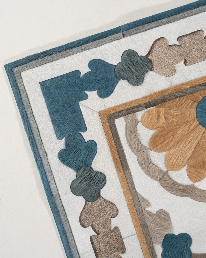 Aubusson / Hide Rug / 17420