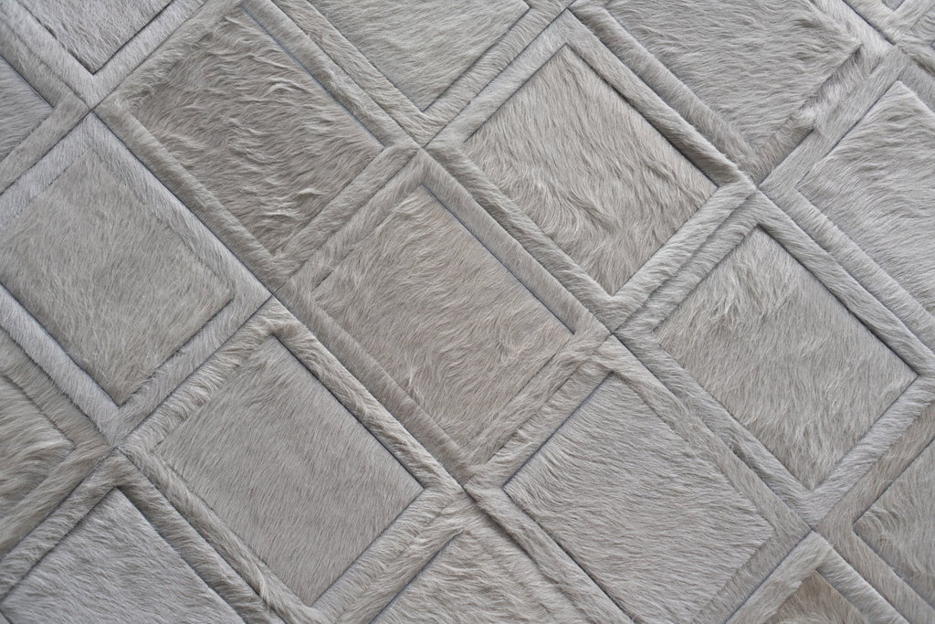 Promenade / Hide Rug / 15136